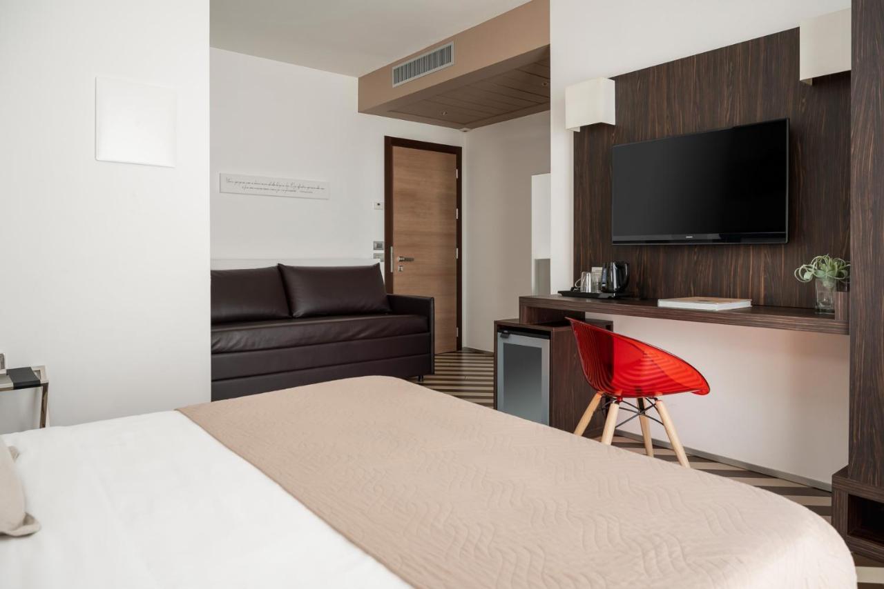 Dan Hotel Riccione Extérieur photo