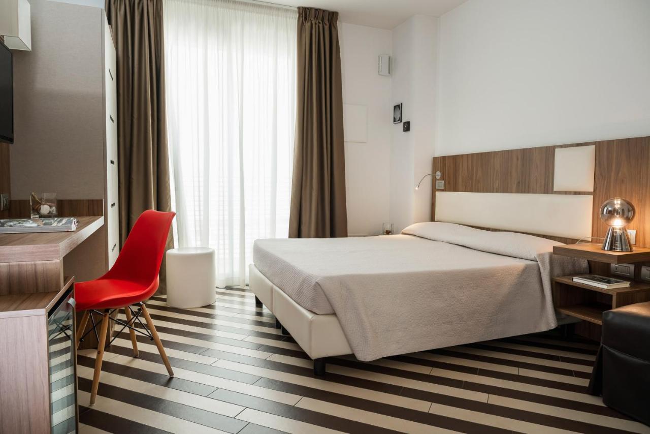 Dan Hotel Riccione Extérieur photo