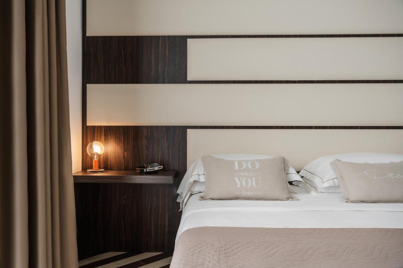 Dan Hotel Riccione Extérieur photo