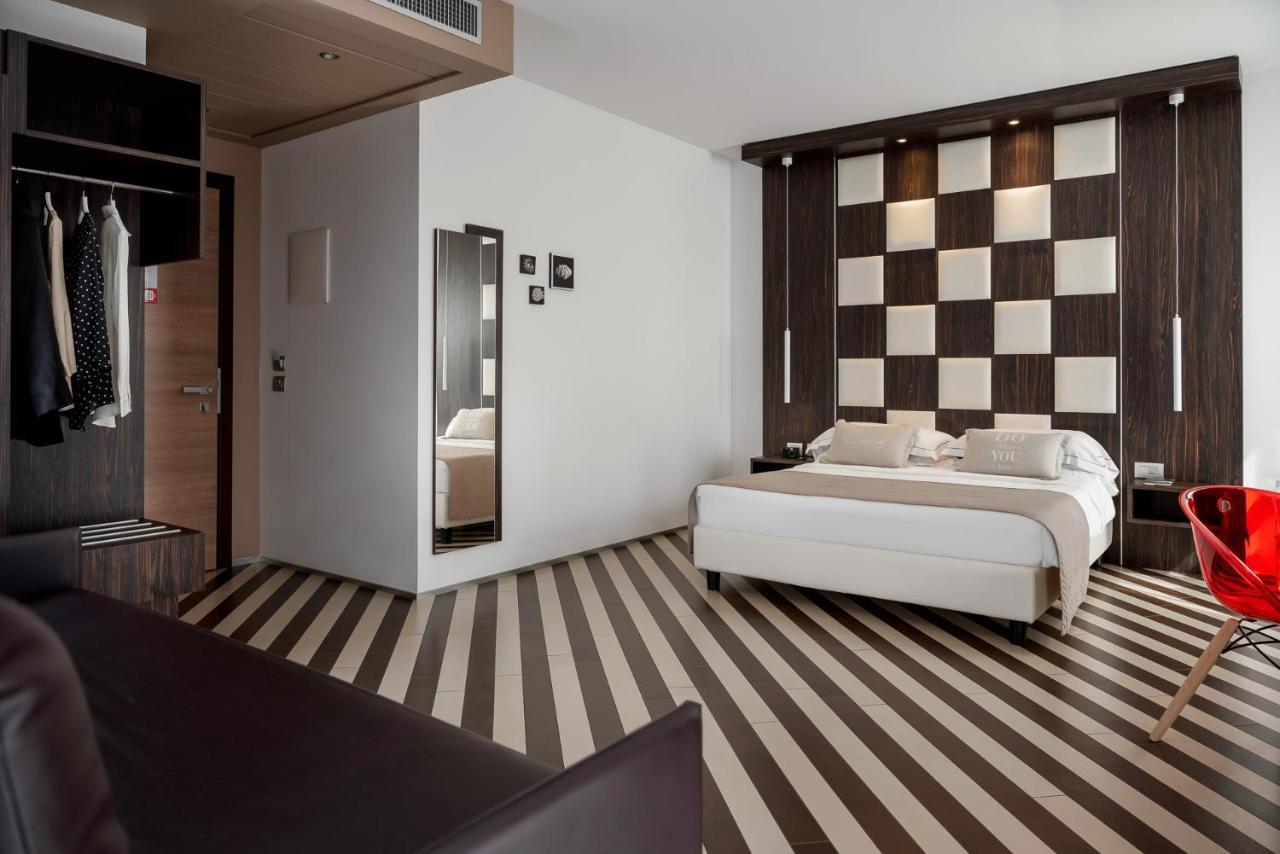 Dan Hotel Riccione Extérieur photo