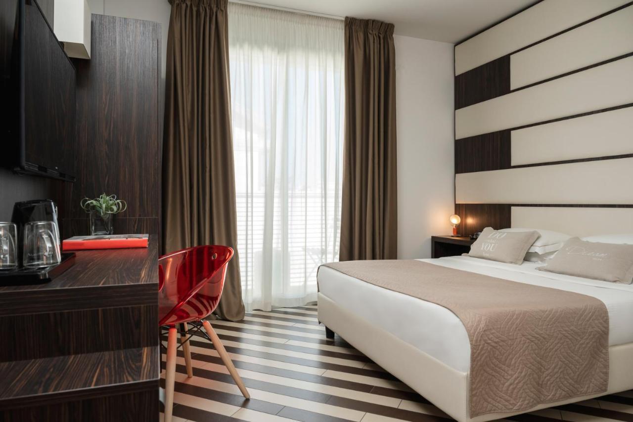 Dan Hotel Riccione Extérieur photo