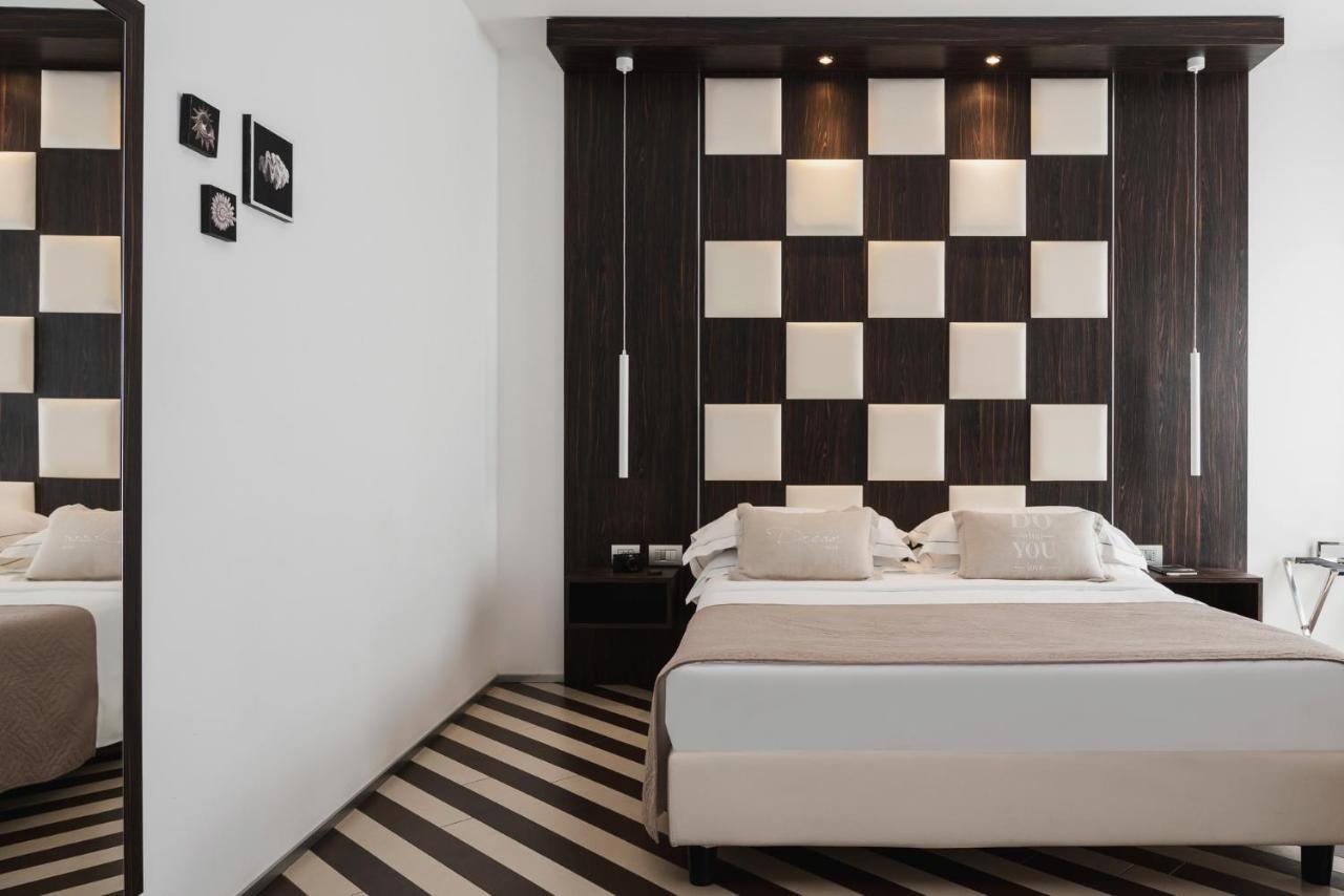 Dan Hotel Riccione Extérieur photo